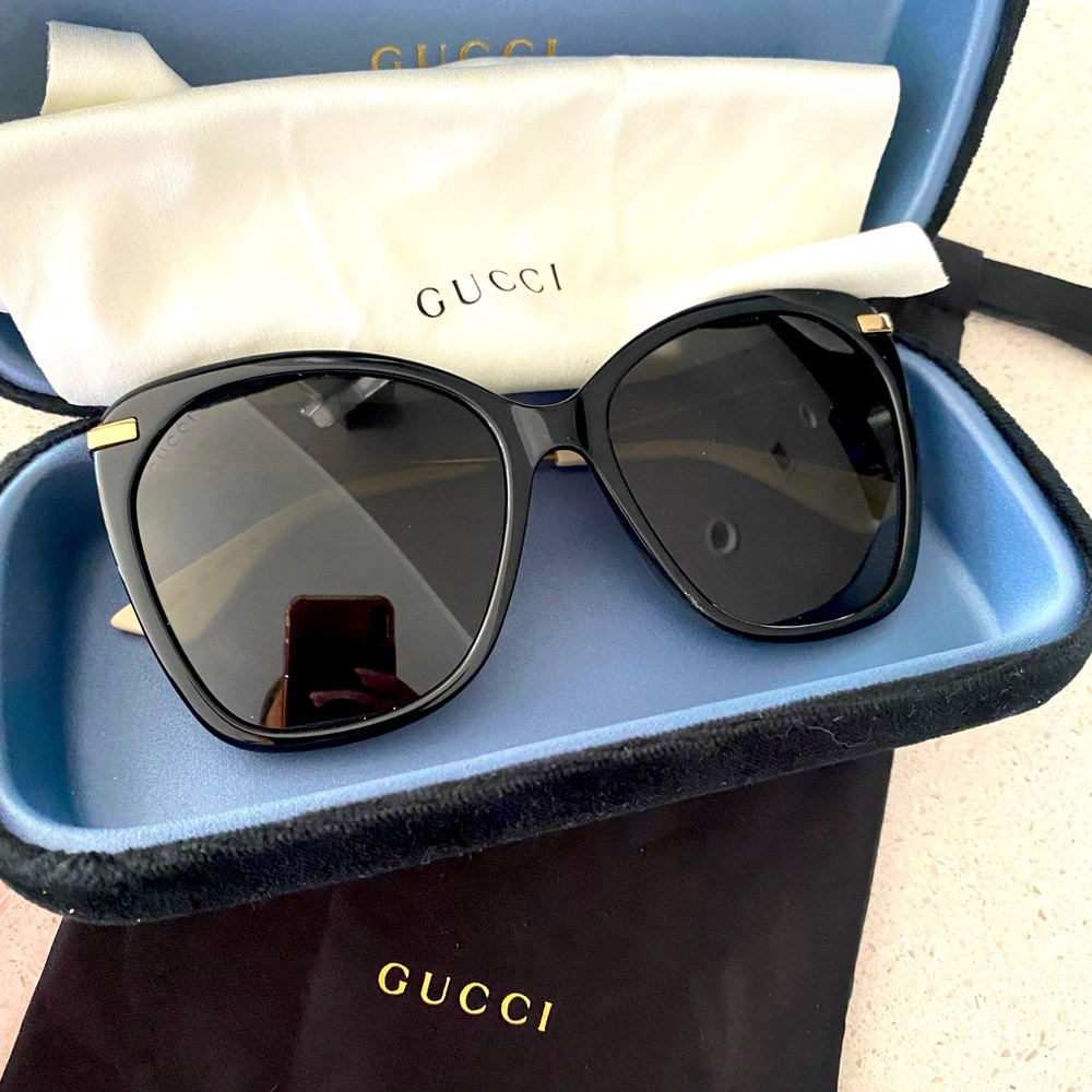 Gucci sunglasses